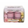 Yankee Candle Fresh Cut Roses Lumânări parfumate 117,6 g