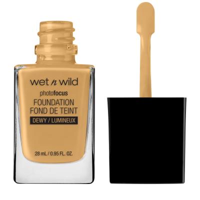 Wet n Wild Photo Focus Dewy Fond de ten pentru femei 28 ml Nuanţă Desert Beige