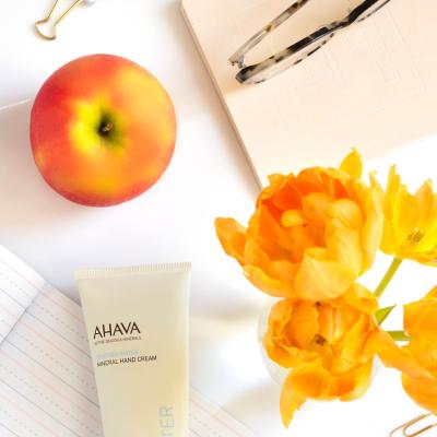 AHAVA Deadsea Water Mineral Hand Cream Cremă de mâini pentru femei 100 ml