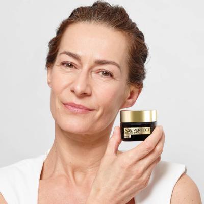 L&#039;Oréal Paris Age Perfect Cell Renew Day Cream Cremă de zi pentru femei 50 ml