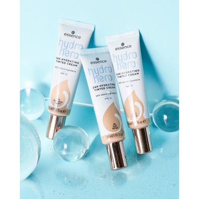 Essence Hydro Hero 24H Hydrating Tinted Cream SPF15 Fond de ten pentru femei 30 ml Nuanţă 20 Sun Beige