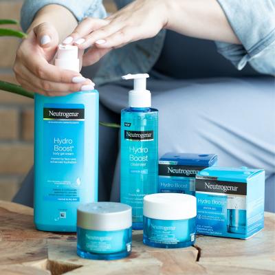 Neutrogena Hydro Boost Set cadou Gel hidratant de zi Hydro Boost Water Gel 50 ml + cremă de noapte Hydro Boost Sleeping Cream 50 ml