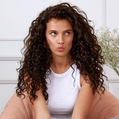 L&#039;Oréal Paris Casting Natural Gloss Vopsea de păr pentru femei 48 ml Nuanţă 523