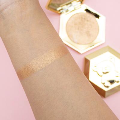 I Heart Revolution Honey Bear Highlighter Iluminator pentru femei 5 g