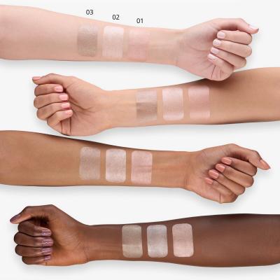 Essence Luminous Eye Tint Liquid Shadow Fard de pleoape pentru femei 6 ml Nuanţă 01 Dazzling Rose