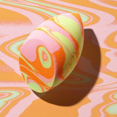 Real Techniques Miracle Complexion Sponge Orange Swirl Limited Edition Aplicatoare pentru femei 1 buc