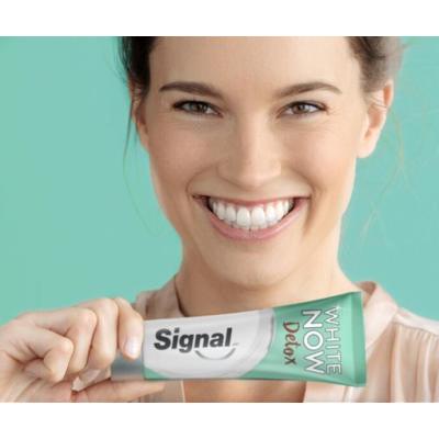 Signal White Now Detox Coconut &amp; Clay Pastă de dinți 75 ml