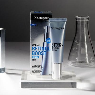 Neutrogena Retinol Boost Set cadou Crema de noapte Retinol Boost Night Cream 50 ml + ser facial de zi Retinol Boost Serum 30 ml + crema de ochi Retinol Boost Eye Cream 15 ml