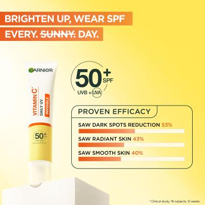 Garnier Skin Naturals Vitamin C Daily UV Invisible SPF50+ Cremă de zi pentru femei 40 ml