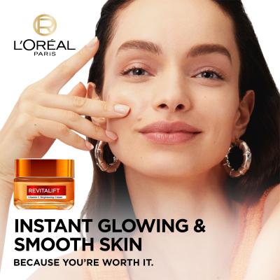 L&#039;Oréal Paris Revitalift Vitamin C Brightening Cream Cremă de zi pentru femei 50 ml