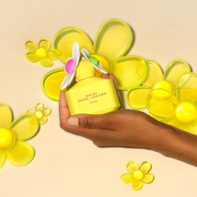 Marc Jacobs Daisy Glow Apă de toaletă pentru femei 50 ml