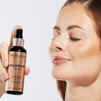 Makeup Revolution London Hyaluronic Fix Spray fixator pentru femei 100 ml
